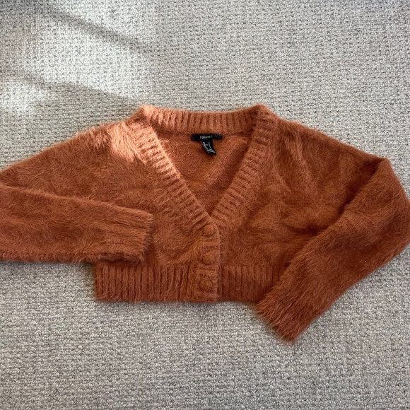 Cropped fuzzy Cardigan Sweater - Picture 5 of 6